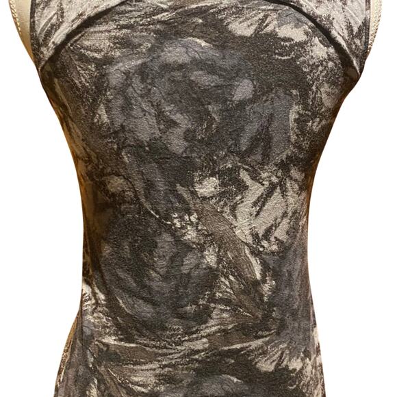 Daisy Fuentes Small Capsule Wardrobe sleeveless shirt Gray Black Office Work - Picture 2 of 4